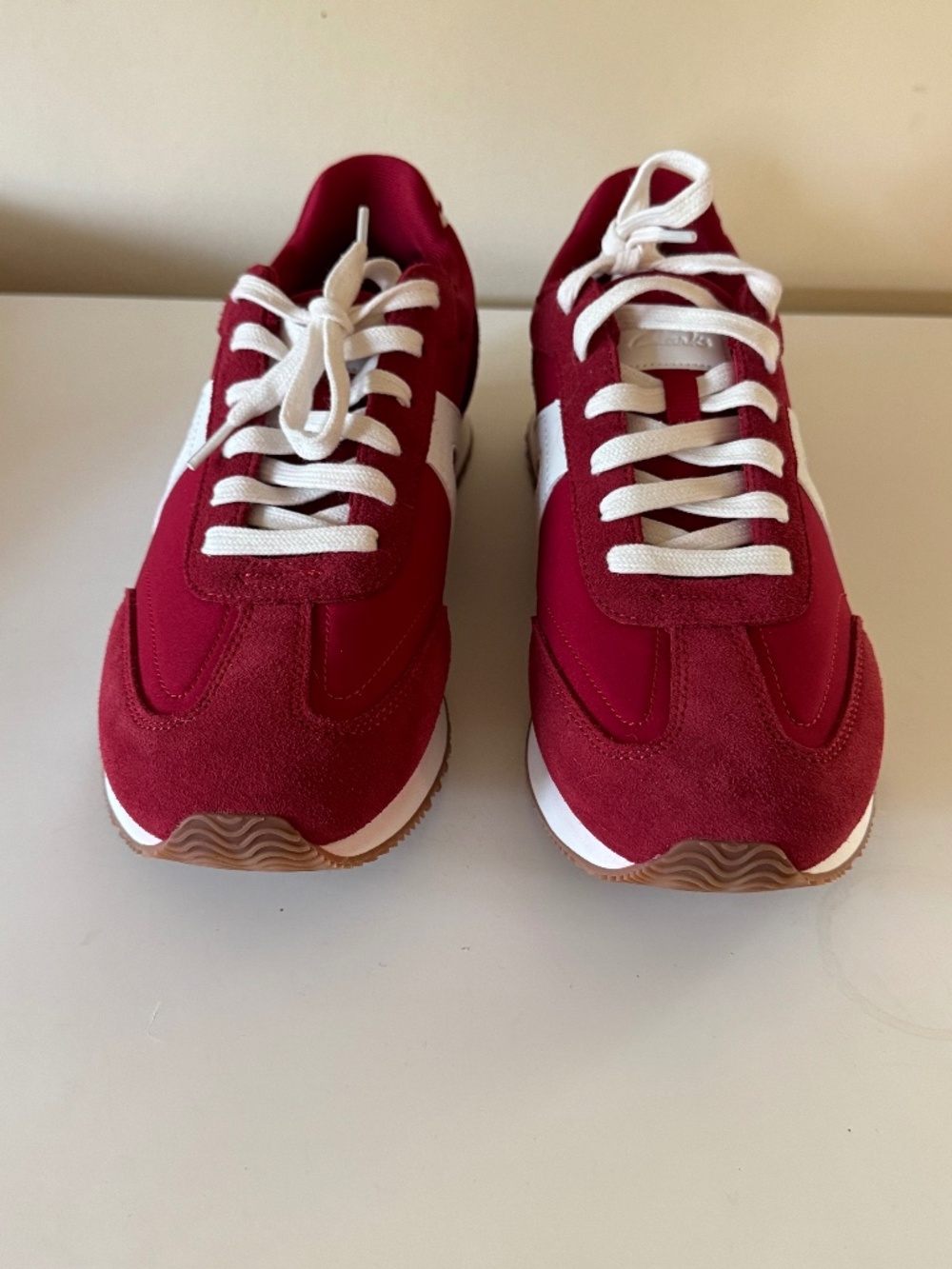 Clarks Womens Calo Run Athletic Shoes Sneakers Red/White Sz 11 NEW